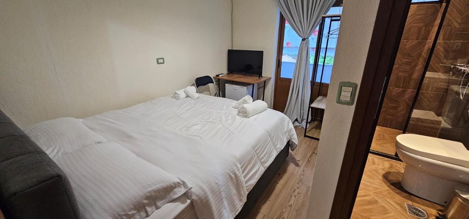 Hotel Sofra จีโรคาสเตอร์ ภายนอก รูปภาพ