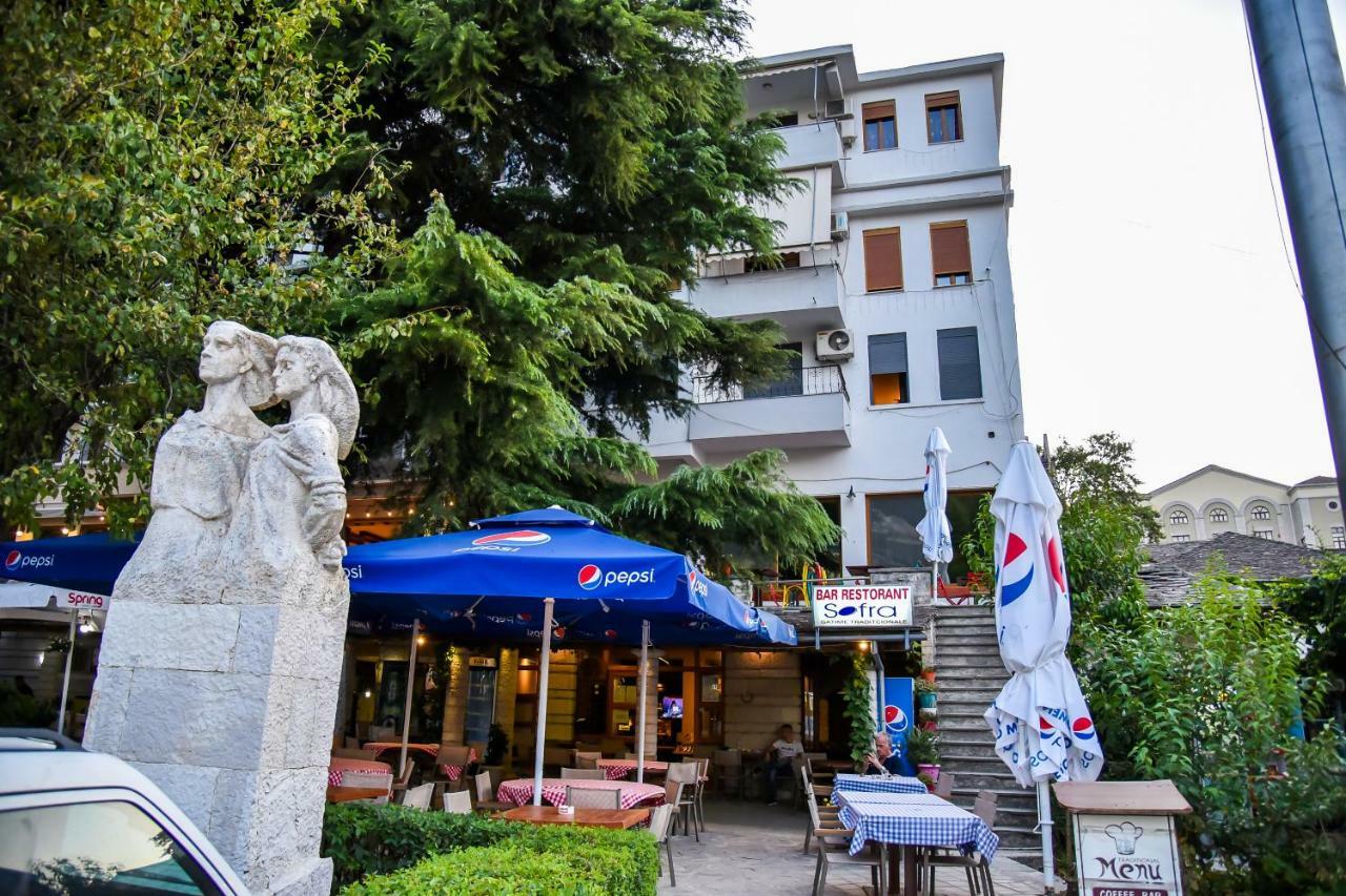 Hotel Sofra จีโรคาสเตอร์ ภายนอก รูปภาพ