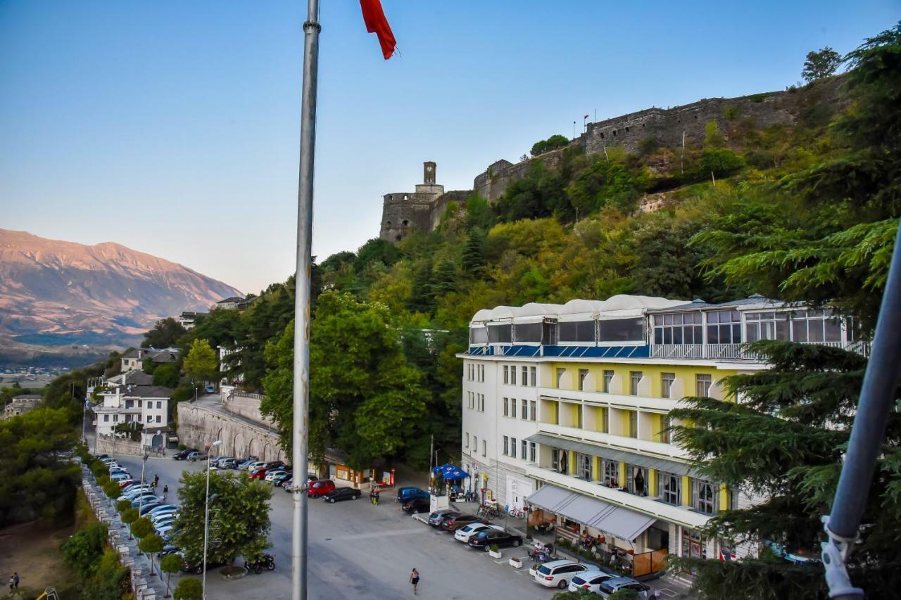 Hotel Sofra จีโรคาสเตอร์ ภายนอก รูปภาพ