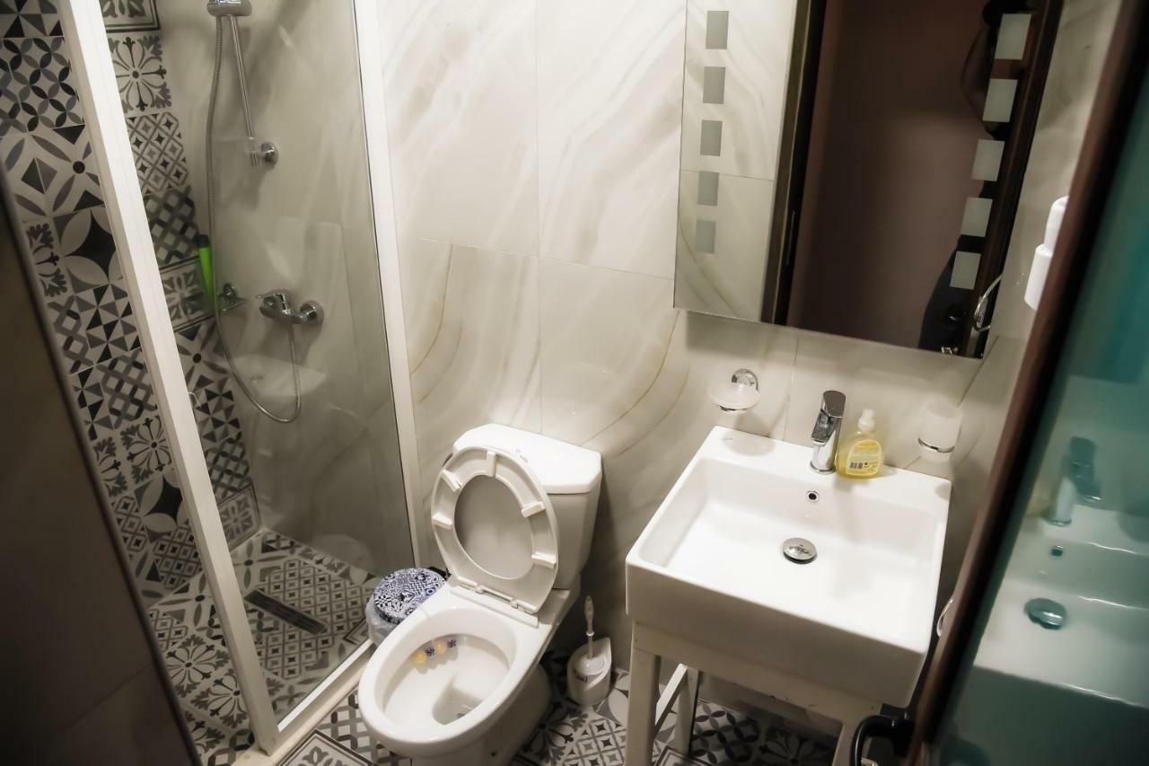 Hotel Sofra จีโรคาสเตอร์ ภายนอก รูปภาพ